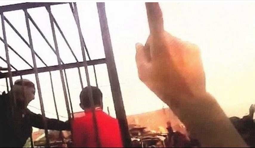 "داعش" ينتقم من العراقييين.. يحرقهم بعد وضعهم في اقفاص حديدية!