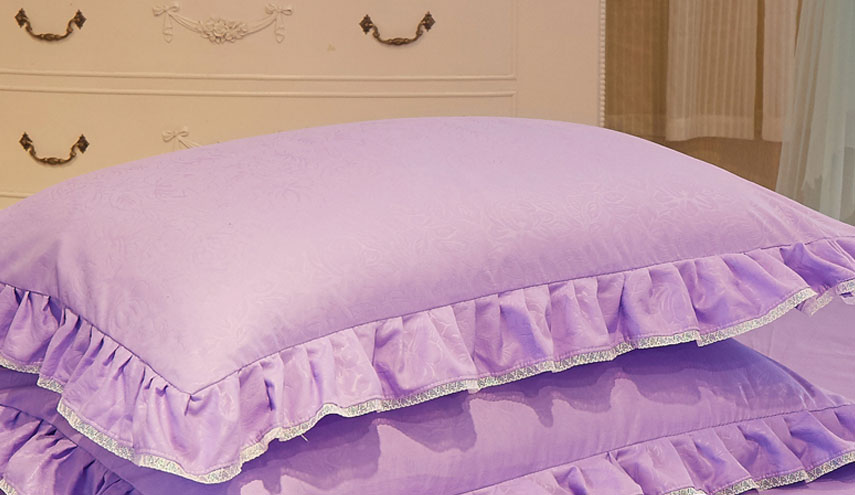 10 حِيل لجوٍّ ألطف في منزلك بالصيف.. هكذا تحول وسادتك إلى جهاز تكييف