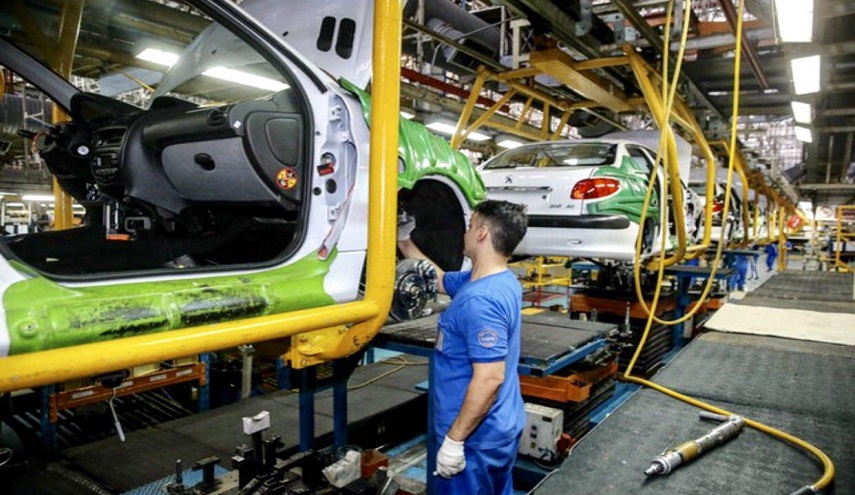 وزير الصناعة الايراني: انتجنا 1.3 مليون سيارة العام الماضي