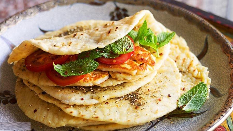  زعتر پیتزا | man’oushe bi zaatar