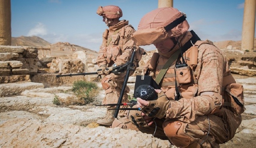 الجيش السوري يفكك مئات الألغام في 11 بلدة في اللاذقية