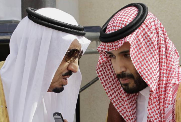 ابن سلمان يحضر المجتمع السعودي لعزل والده الملك!