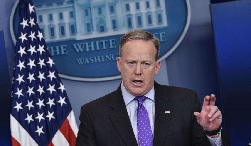 هذا هو سبب استقالة المتحدث باسم البيت الأبيض 