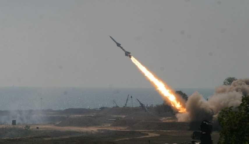 القوة الصاروخية اليمنية تعلن تدشين "مرحلة ما بعد الرياض": مصافي النفط أصبحت هدفاً