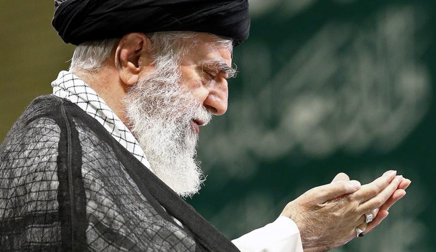رواية الإمام الخامنئي حول كيفية إقامة صلاة يوم الأحد من شهر ذي القعدة