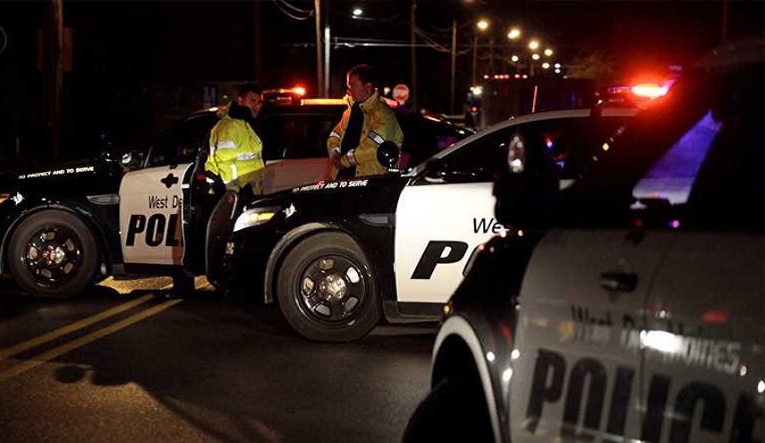 سيارة تدهس حشدًا من الناس في مدينة لوس أنجليس الأمريكية