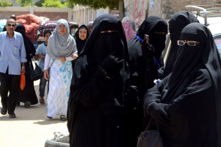 فقط في مصر .. "زوِّجي زوجك"!