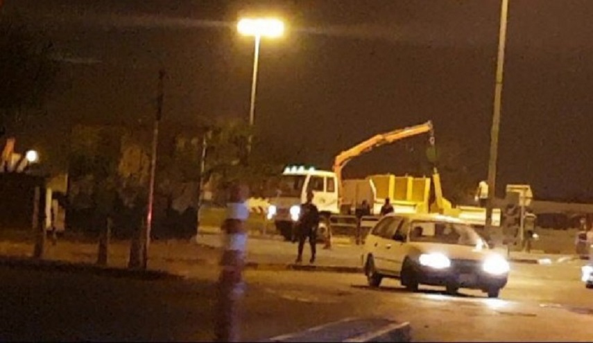 السلطات تغلق مدخل الدراز الرئيسي بالحواجز الاسمنتية