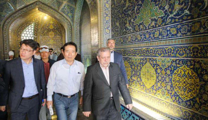 بالصور... رئيس بارلمان كوريا الجنوبية في اصفهان