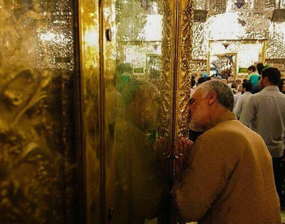 شاهد رسالة اللواء قاسم سليماني من حرم الامام الرضا عليه السلام