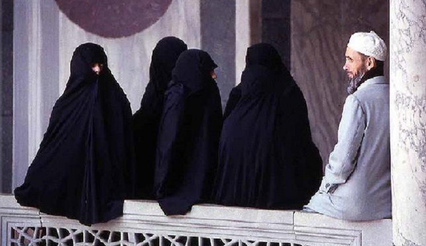 الحكومة الإريترية تجبر الرجال والنساء على تعدد الزوجات!