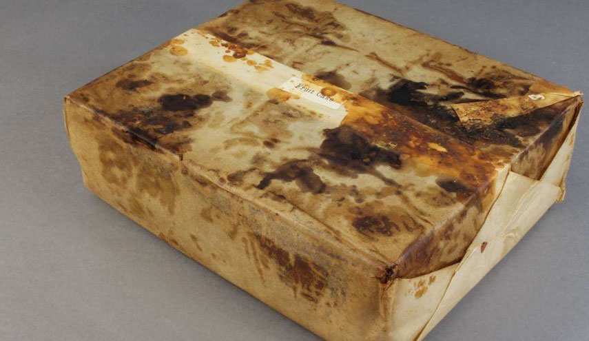 فطيرة عمرها 100 سنة وصالحة للأكل!!