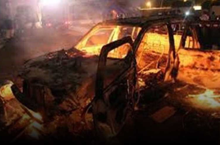 تفجير سيارة مفخخة غرب كربلاء والقوات الأمنية تشتبك مع مسلحين