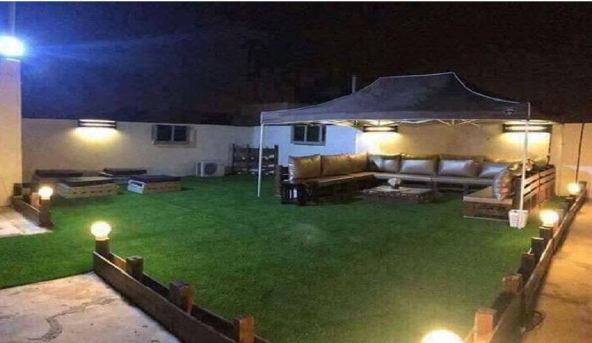 بالصور.. عراقي يحول سطح داره الى حديقة