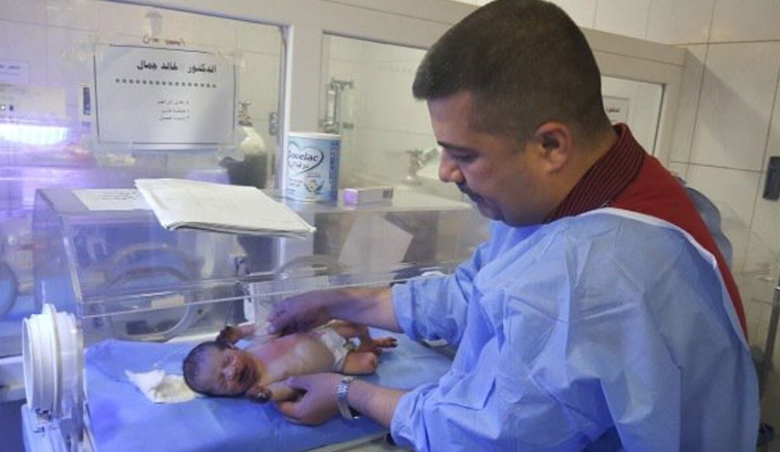 «الطفلة المعجزة» تحظى بارتفاع طلبات تبنيها من داخل وخارج العراق