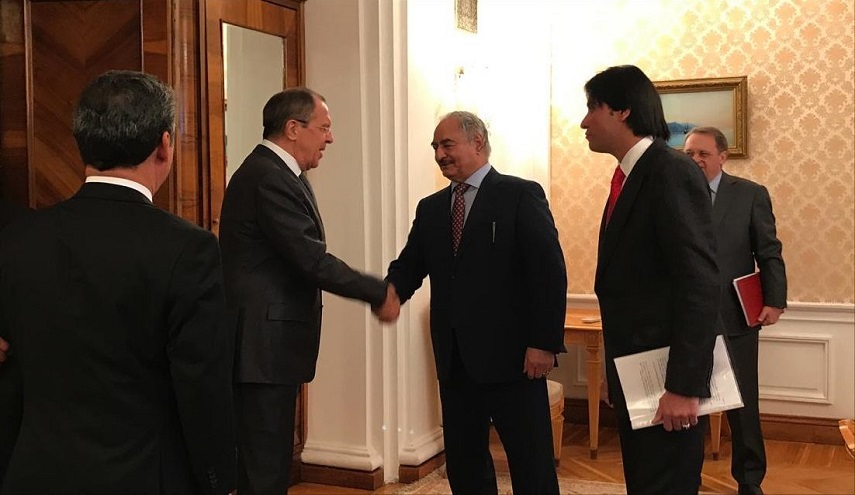 حفتر يلتقي لافروف بموسكو والأخير يأمل بتوافق وطني