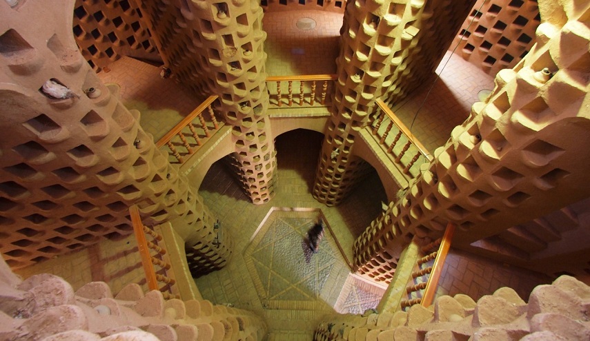 برج الحمامة في مدينة اصفهان