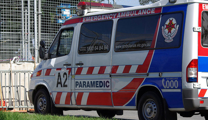 بالصور..سيارة تدهس مشاة بشارع مزدحم في سيدني