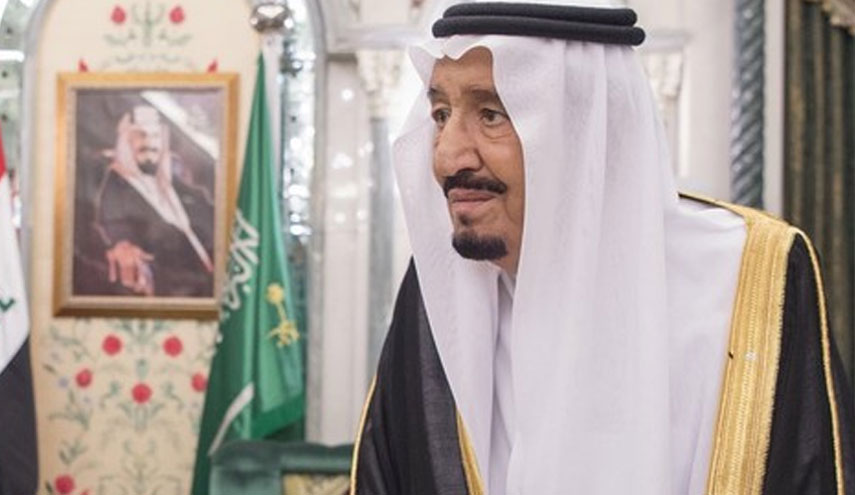 بالصور.. الملك سلمان في شوارع موسكو