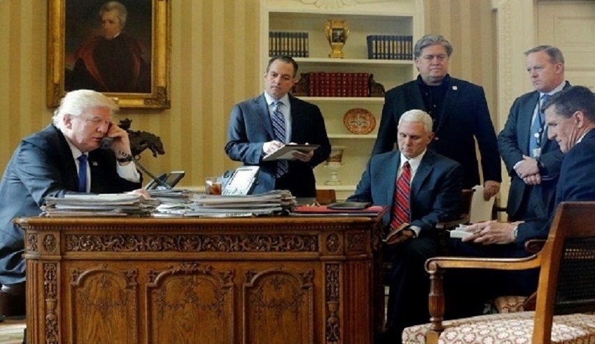 «ستيف بانون»: رئاسة «ترامب» التي قاتلنا من أجلها انتهت