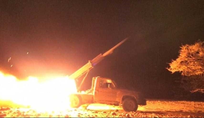 القوة الصاروخية اليمنية تدك تجمعات العدوان السعودي بنجران وعسير وجيزان 