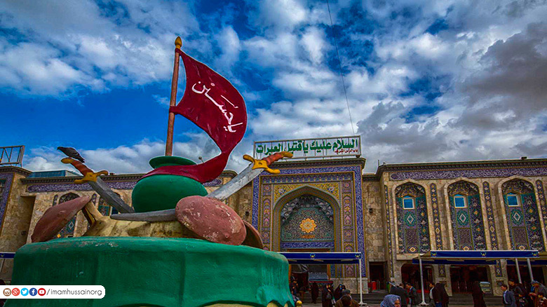 بالصور: شاهد ابواب مرقد الامام الحسين والزخارف والنقوش الاسلامية