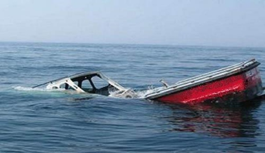 بالصور.. السفينة العراقية الغارقة بعد انتشالها من قاع البحر