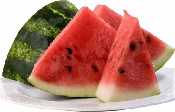 10 فوائد صحية ستجعل البطيخ فاكهتك المفضلة