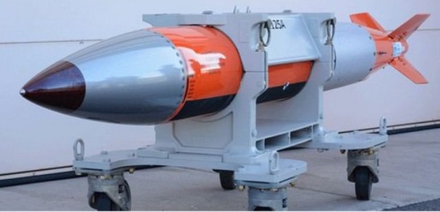 القوات الجوية الأمريكية تجري اختبارين لقنبلة نووية