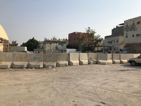 السلطات البحرينية تنشر مزيداً من الحواجز الاسمنتية في الدراز