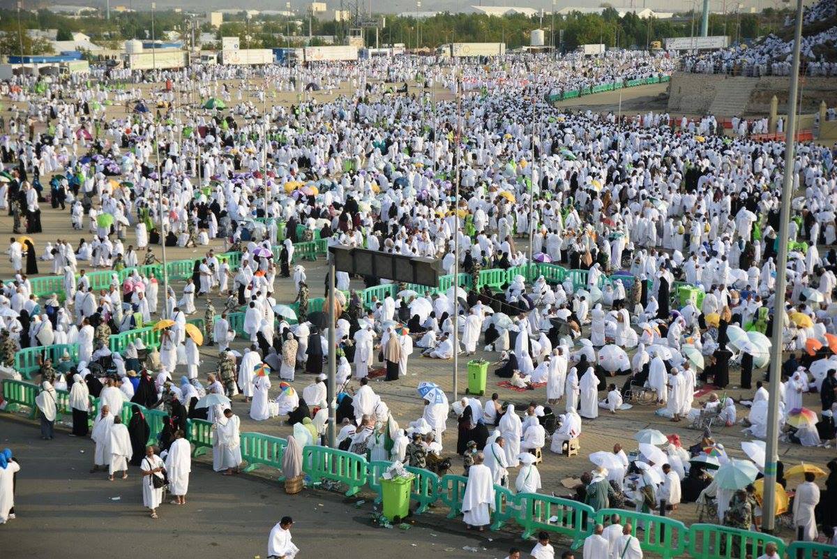 عربستان 20 هزار زائر را از رفتن به حج منع کرد