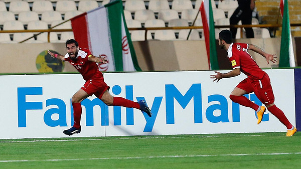 عمر السومة يخطف هدفاً متأخراً ويأخذ سوريا إلى الملحق