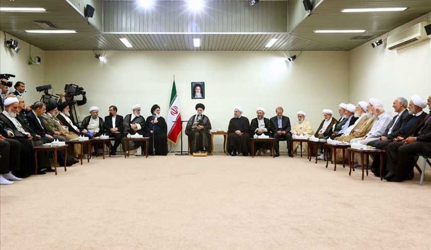 الإمام الخامنئي يستقبل رئيس وأعضاء مجمع تشخيص مصلحة النظام