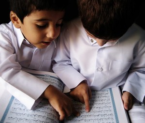 آموزش كدام  سوره به كودكان سفارش شده است؟
