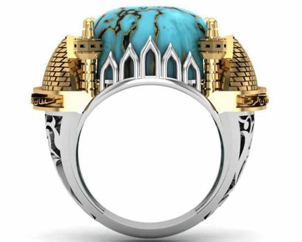 خاتم فضي فريد من نوعه هدية لقائد الثورة الاسلامية... ما قصته؟!