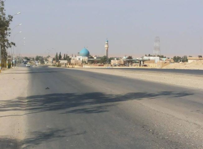 "شاهد" مدينة عنّة تخلع السواد وتتزين بأربعة ألوان