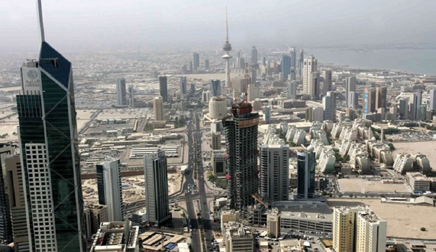 عودة الجدل بشأن البدون.. شاب يضرم النار بجسده في الكويت ويثير ضجة كبيرة