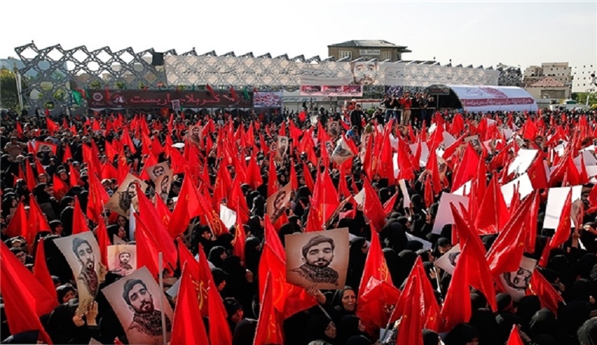 بدء مراسم تشييع الشهيد حججي في طهران + صور