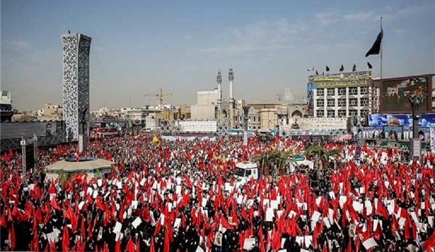 تشييع مهيب لجثمان الشهيد حججي في طهران + صور