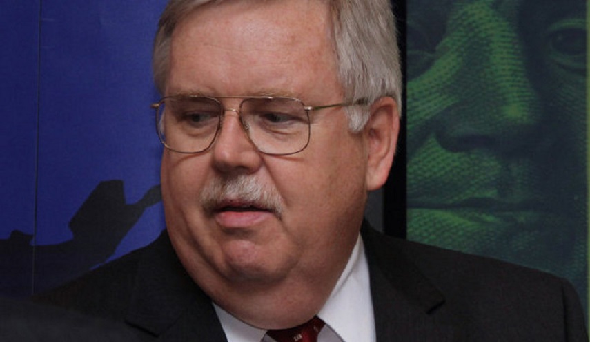 السفير الأميركي يغادر موسكو اليوم