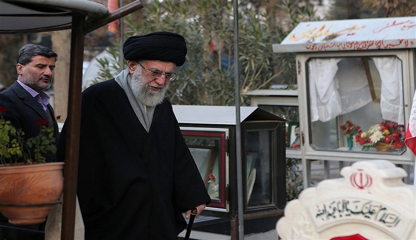 الامام الخامنئي: الشهادة هي "هدية إلهية" للمختارين