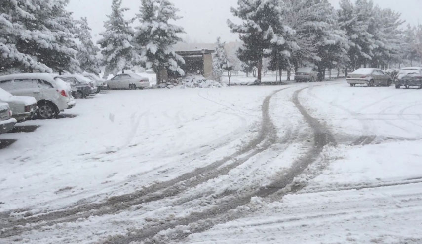 تساقط الثلوج في محافظة مازندران شمال ايران