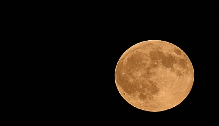 ظاهرة قمرية نادرة..تحدث اليوم.. 