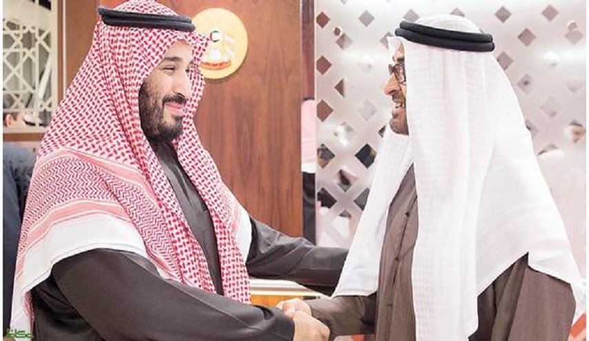 تويتر: "مخطط عمل عسكري ضد قطر يجري في غرف مظلمة"..