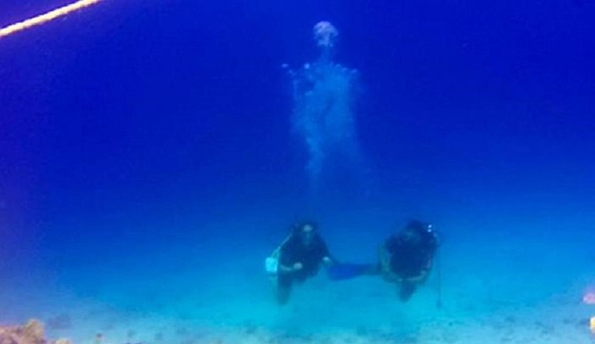  يوجد شبحا في البحر الأحمر ! اليكم التفاصيل...