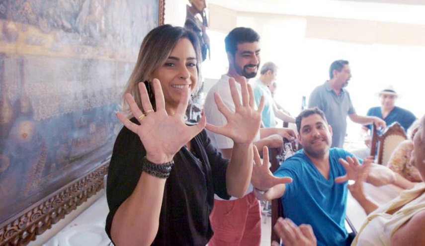 العائلة الأكثر شهرة وتميزا .. 6 أصابع في كل يد وقدم!