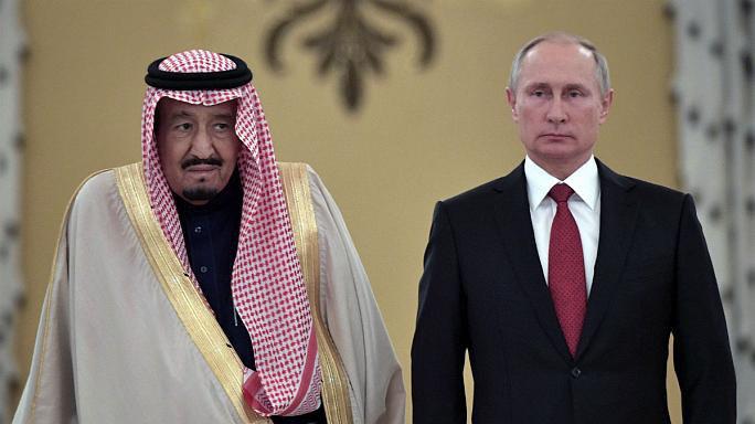 صحيفة روسية تقدم رواية جديدة عن سبب زيارة الملك سلمان إلى موسكو!