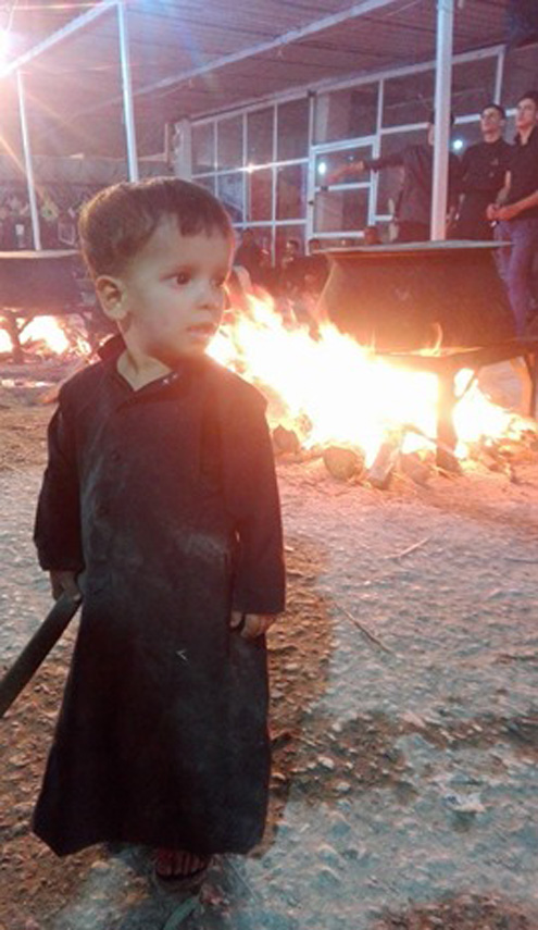 اهالي كربلاء المقدسة يحيون ذكرى استشهاد الامام زين العابدين 