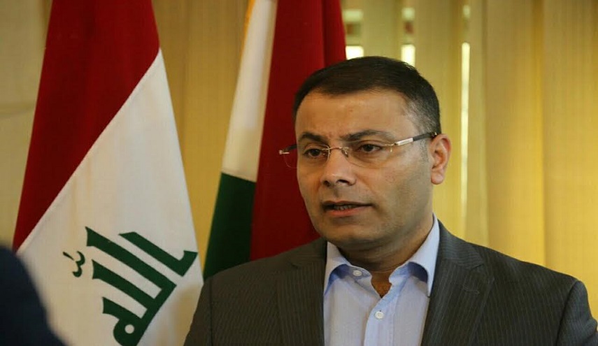 نائب كردي يستغرب عدم تقديم البارزاني استقالته