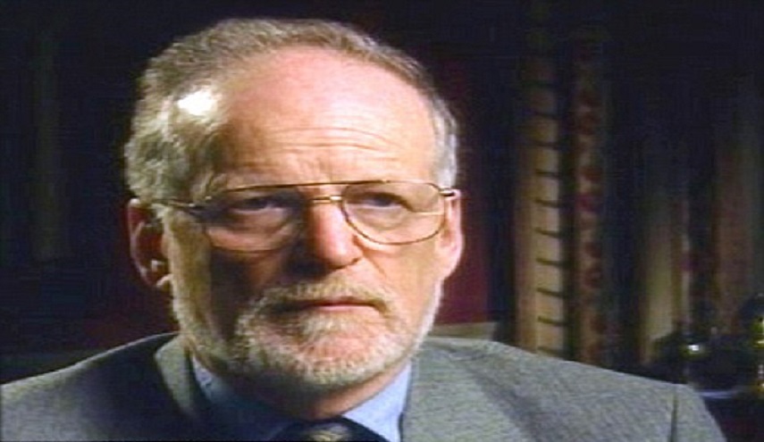 نبش قبر مفتش أسلحة الدمار الشامل في العراق ونقل رفاته سراً